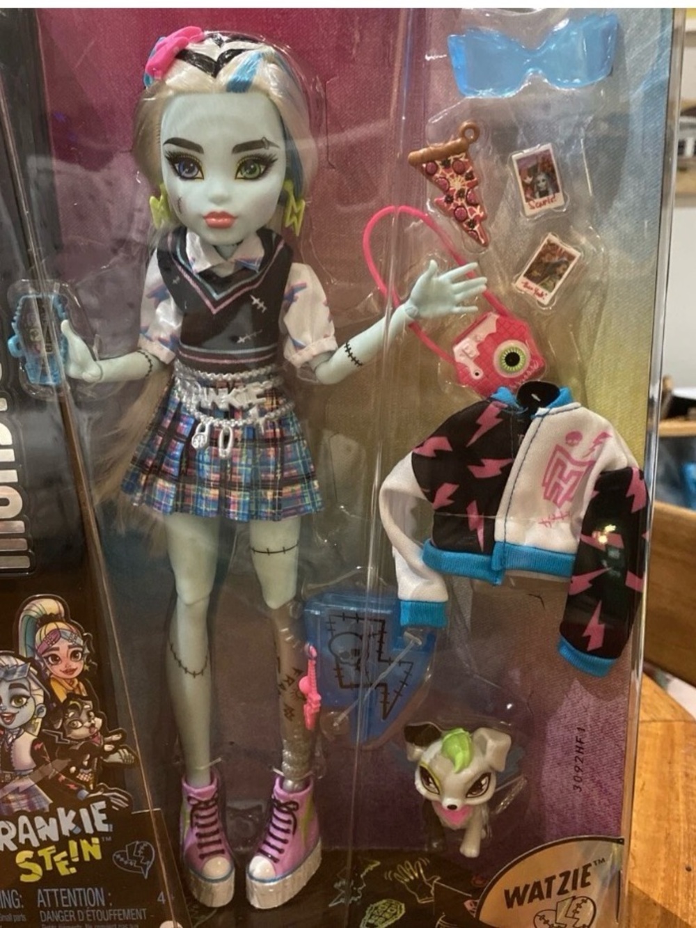monster high frankie stein doll with Watzie